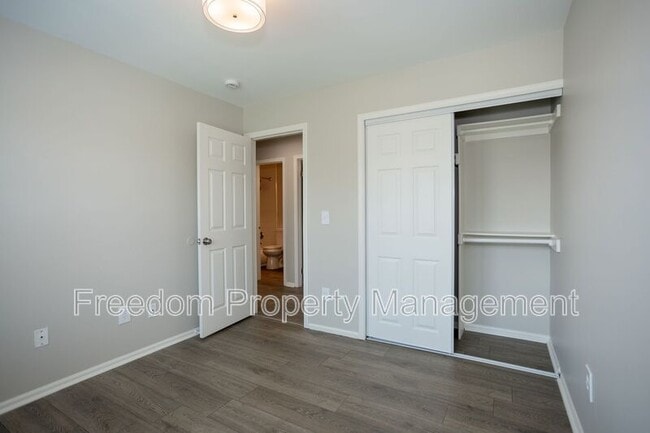 Building Photo - 10116 Wimbledon Ct