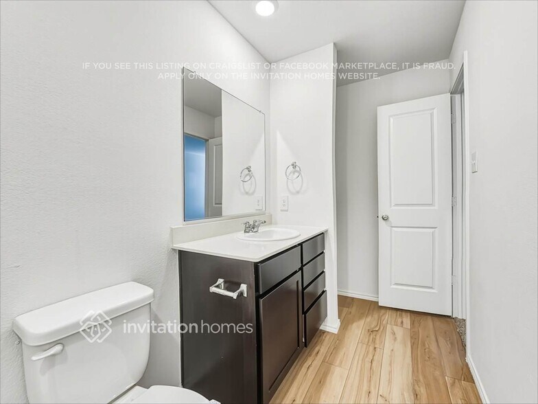 Building Photo - 3212 Crestone Dr