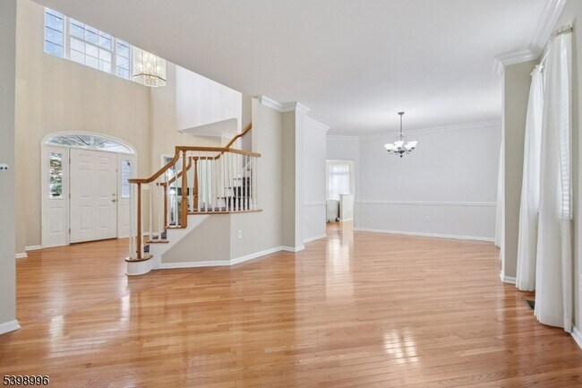 Building Photo - 12 Hansom Rd