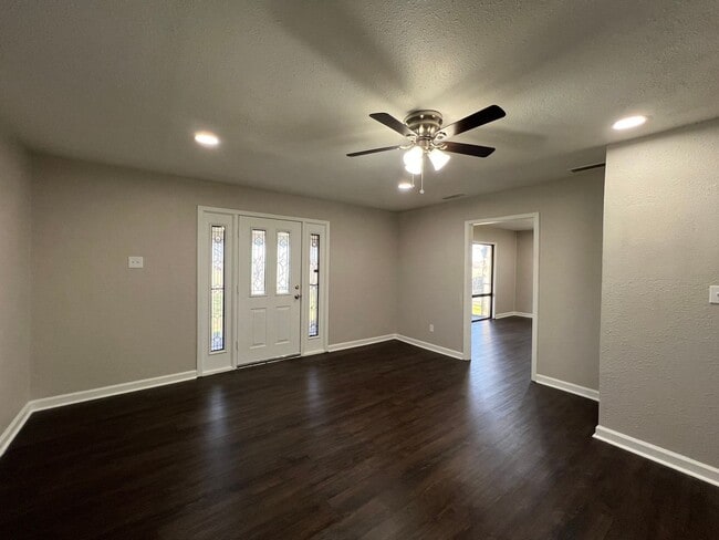 Building Photo - Homes for Rent in Rhome TX