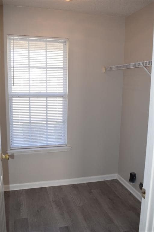 Building Photo - 4365 White Pines Ct