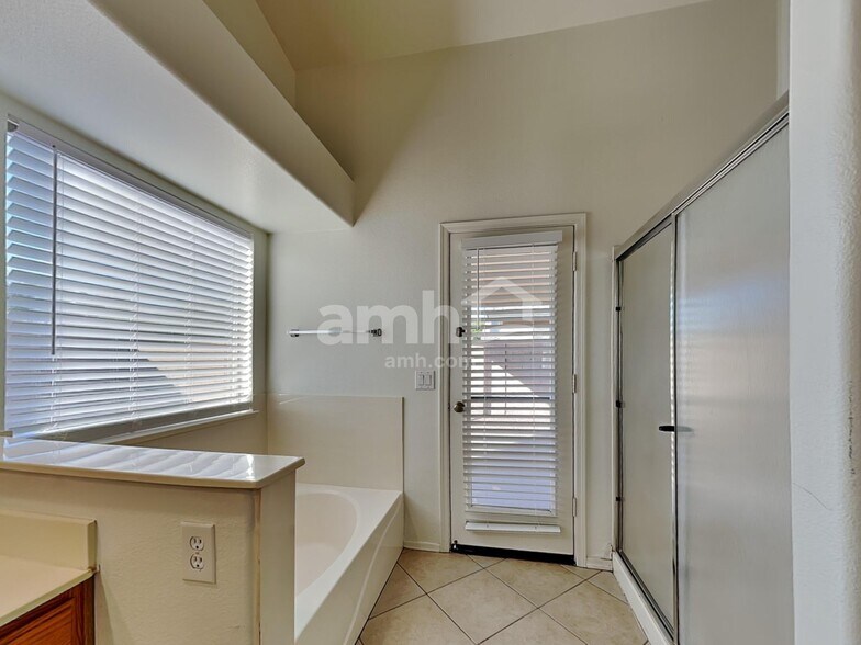 Building Photo - 17112 N Melissa Ln