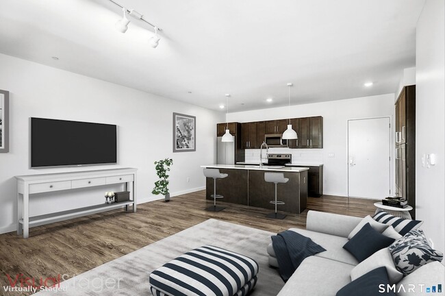 Building Photo - 19 Day St