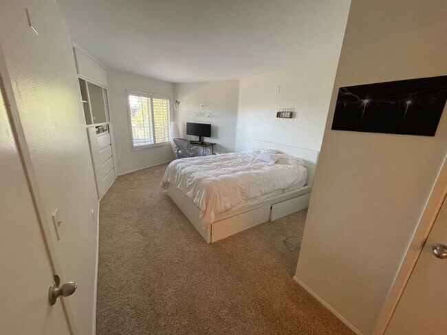 Building Photo - Penthouse 2 Bedroom/2 Bathroom Condo with Amazing Views of Adjacent Lake Murray & Mission Trails ...