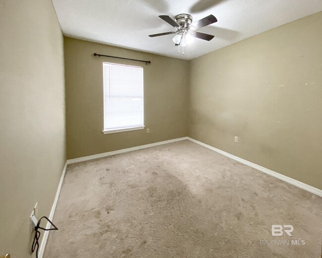 Building Photo - 21846 Mahan Dr