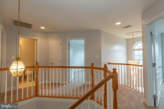 Building Photo - 391 Sheerer Dr