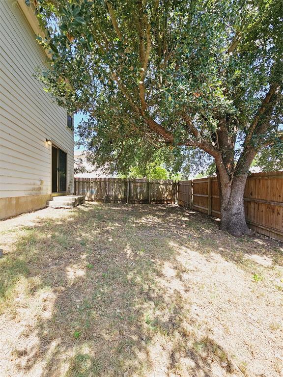 Building Photo - 7020 Doyal Dr