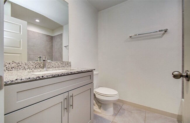 Building Photo - Natchez Trace, Fresno, TX 77545 - 4 BR 2 BA single-family home