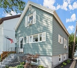 Building Photo - 80 Pine St