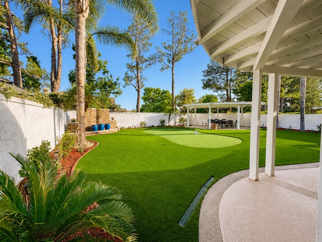 Building Photo - Furnished 4BR + Office | Putting Green Yard