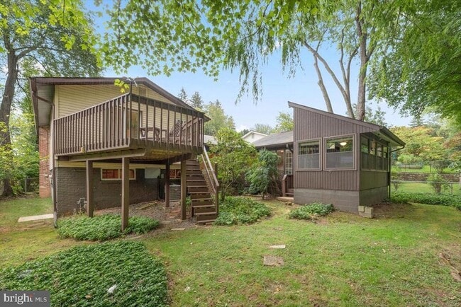 Building Photo - 903 Leverton Rd