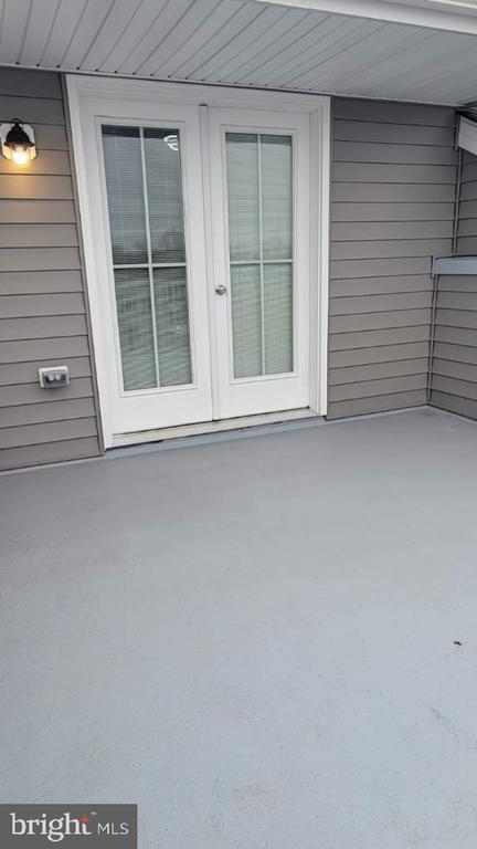 Building Photo - 418 SADIE Ave