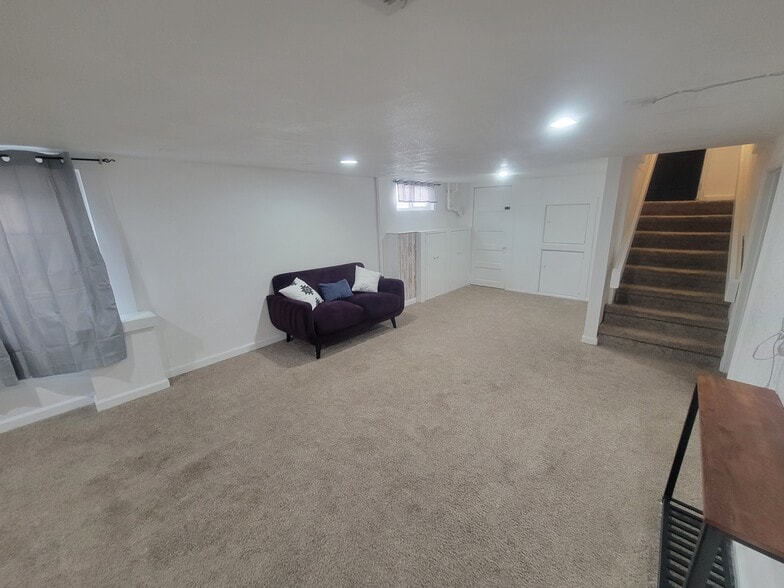 Basement - 5555 Alcott St