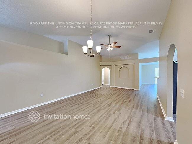 Building Photo - 510 Snail Kite Ave