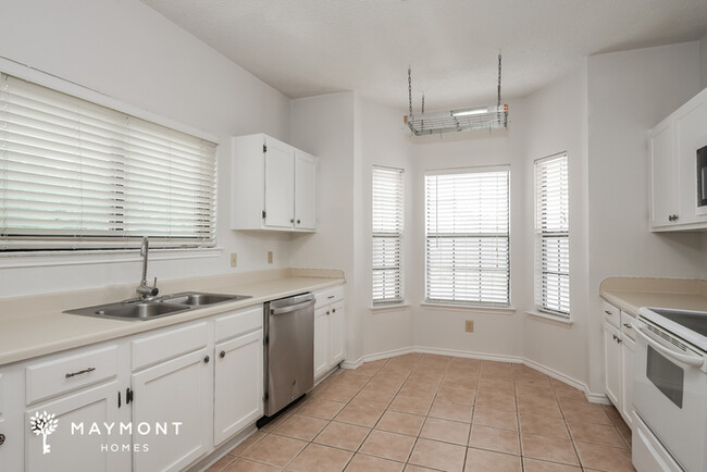 Building Photo - Home with Open Concept
