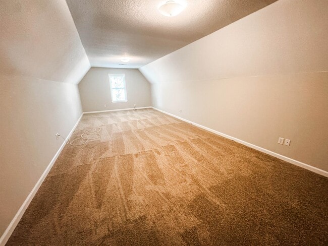 Building Photo - 9847 Winsford Ln