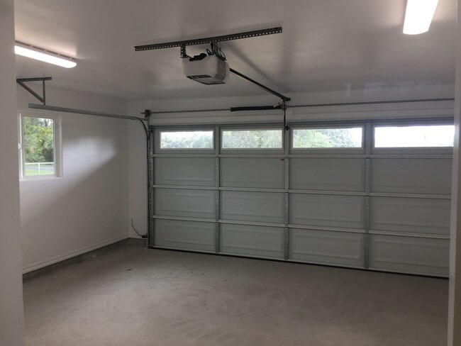 Building Photo - 3BR/2BA Home in Hawaiian Paradise Park