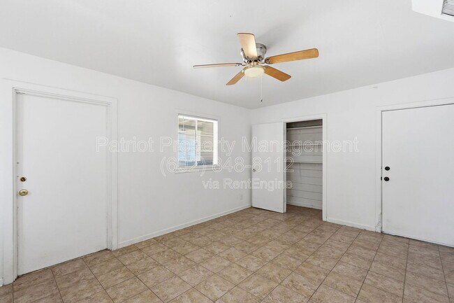 Building Photo - 6701 N 33rd Ave