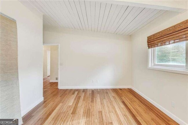 Building Photo - 3121 Lynnray Dr