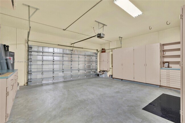 Building Photo - 11923 SW 155th Ct