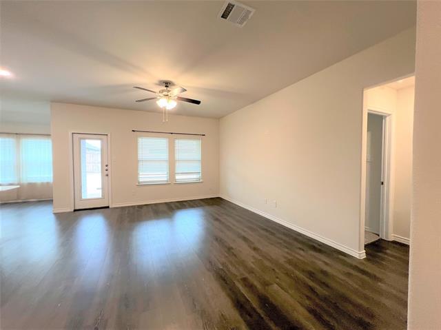 Building Photo - 812 Goldenrod Ln
