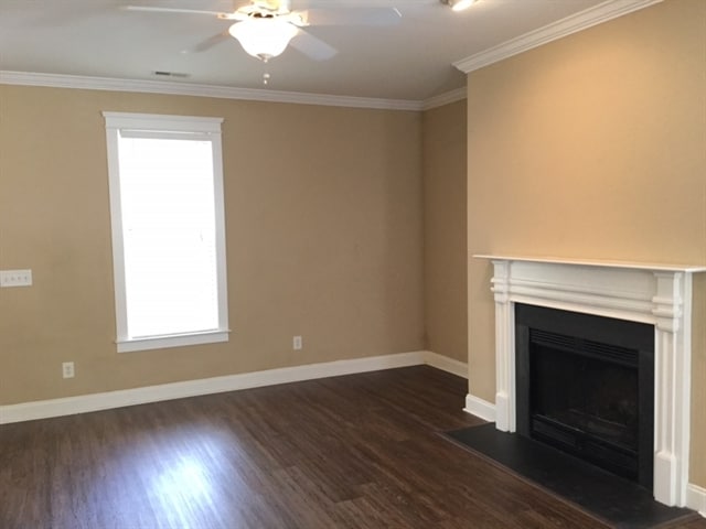 Building Photo - 1304 Carol Oaks Dr