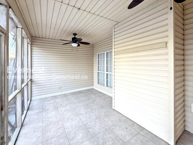 Building Photo - 607 Parkside Cir