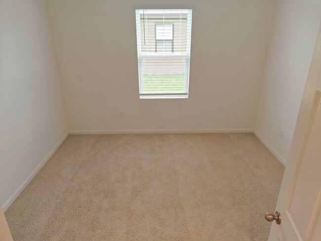 Building Photo - 6694 Topaz Dr