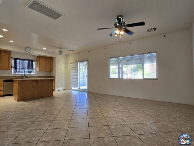 Building Photo - 1874 Farmer Dr