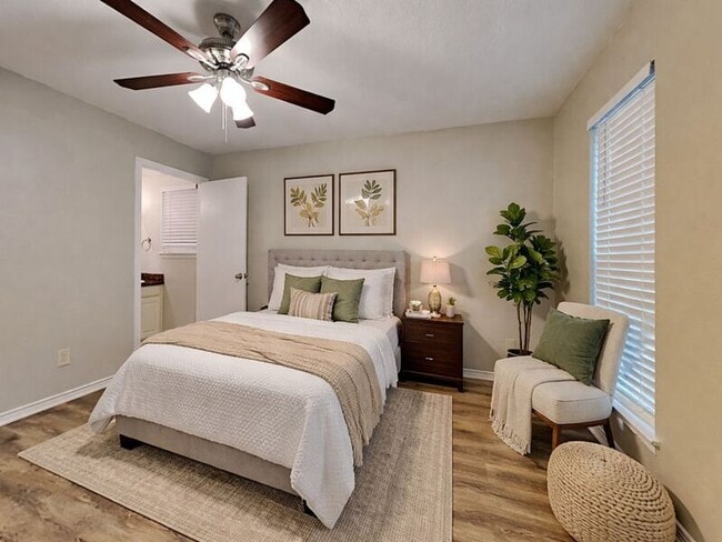 Building Photo - 4108 Selene Dr