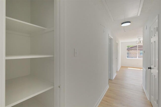 Building Photo - 221 N Baron St