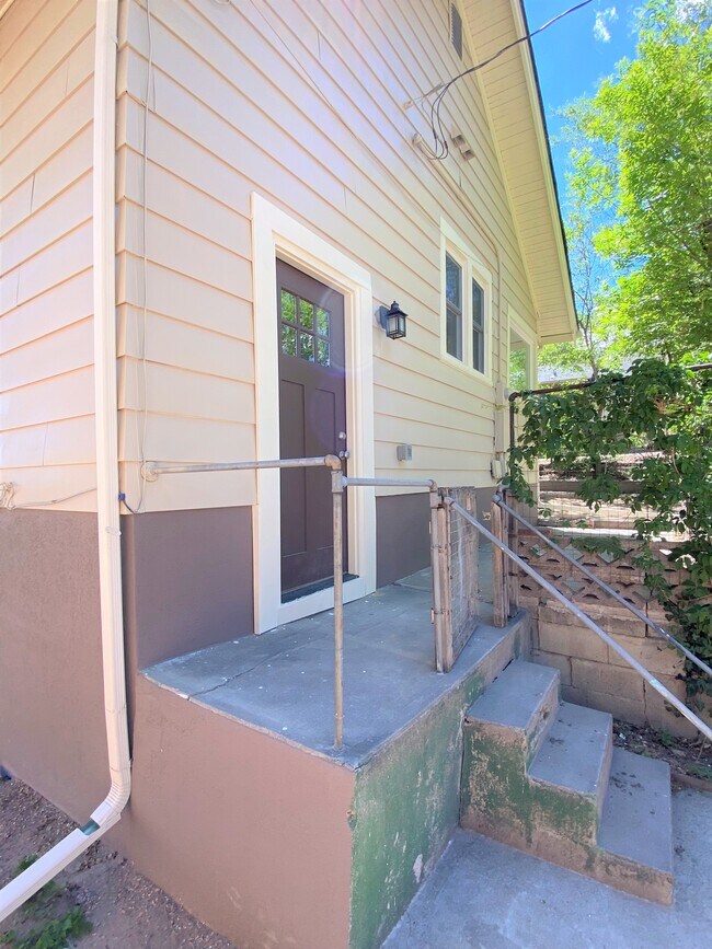 Back Door - 618 W Pikes Peak Ave