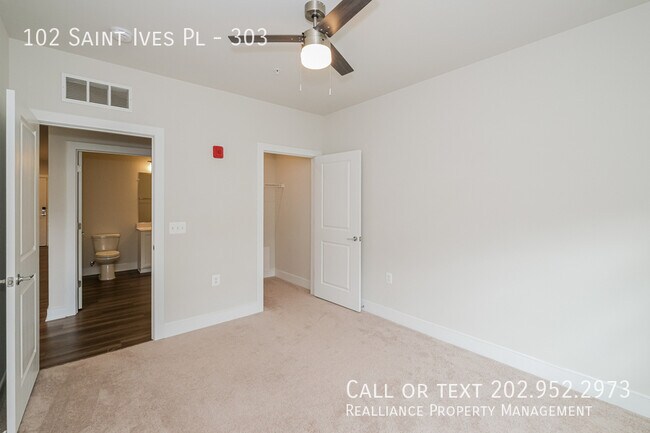 Building Photo - 102 St Ives Pl