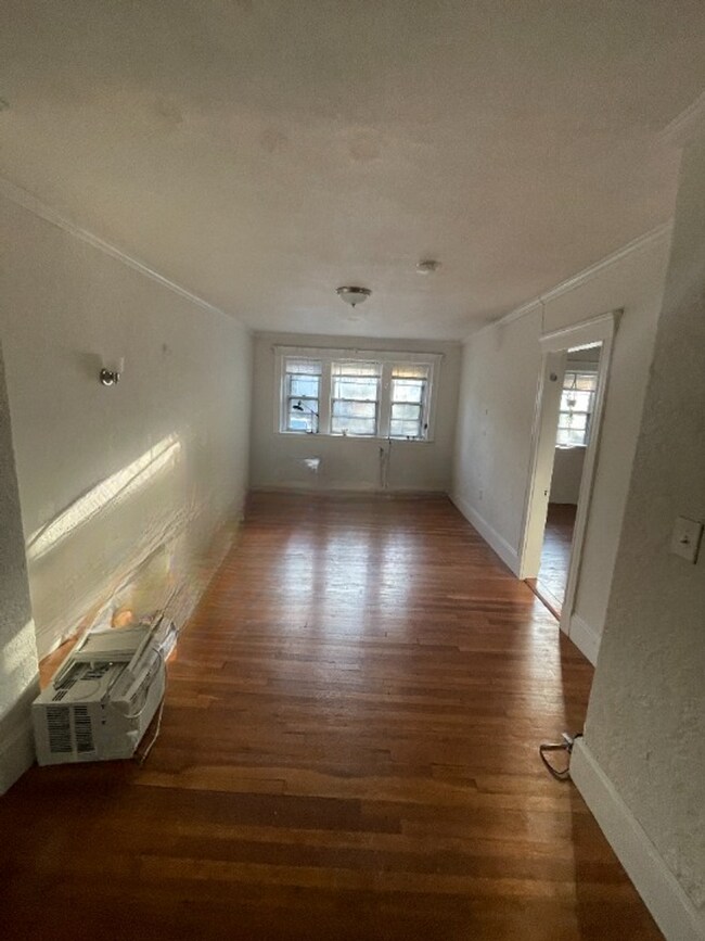 Building Photo - JP one bedroom AUG
