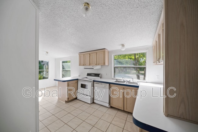 Building Photo - 106 Haeckerville Rd