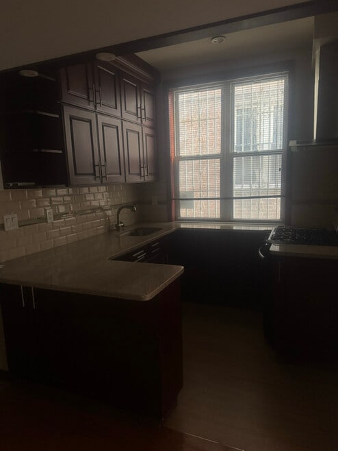 Building Photo - 43-18 58th St