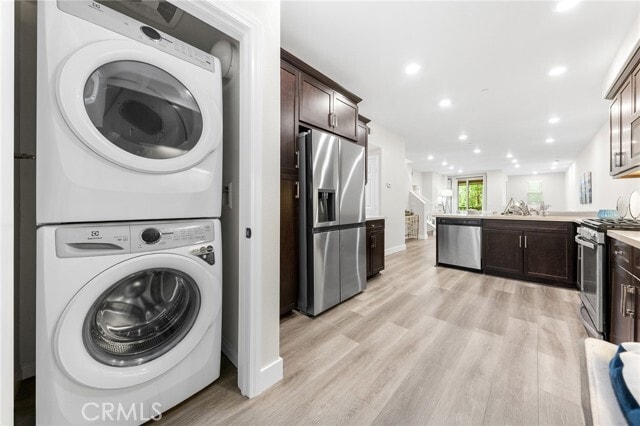 Building Photo - 67 Plateau