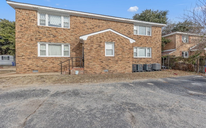 Building Photo - 9628 19th Bay St