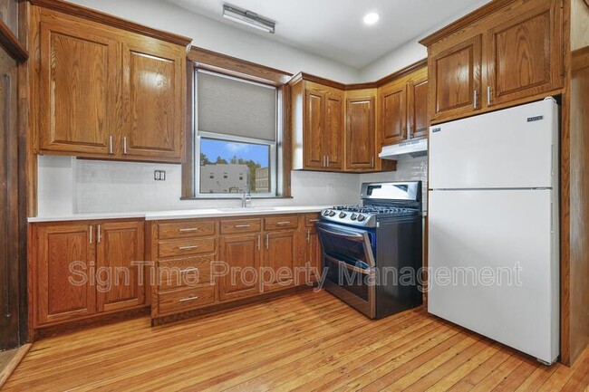 Building Photo - 25-27 Wayside Avenue - 25-1