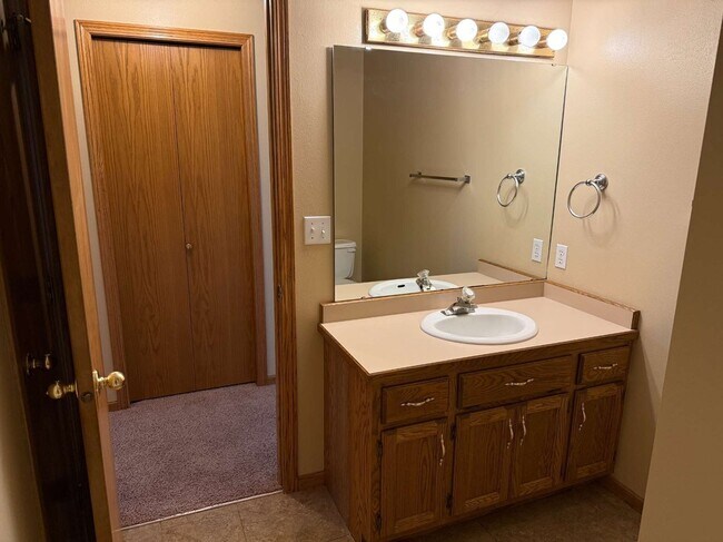 Building Photo - 3502 28th St SW