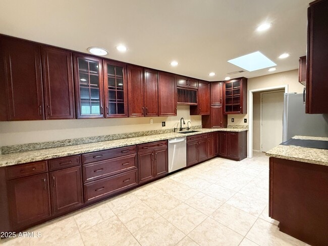 Building Photo - 5110 W Wood Dr