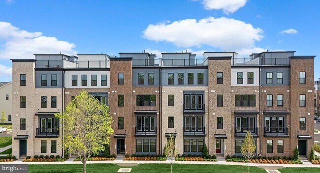 Building Photo - 43298 Farringdon Sq