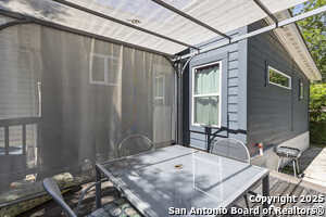 Building Photo - 1611 E Carson St