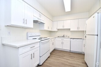 Building Photo - Charming  2 Bed 2 Bath Home at Desert Shores!