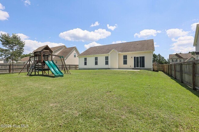 Building Photo - 223 Holly Grove Ct E