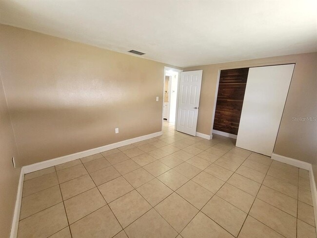 Building Photo - 7526 Topay Ln