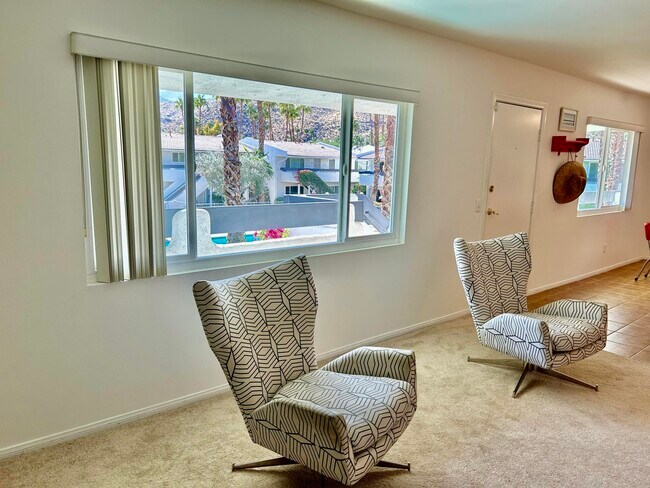 Building Photo - 1900 S Palm Canyon Dr