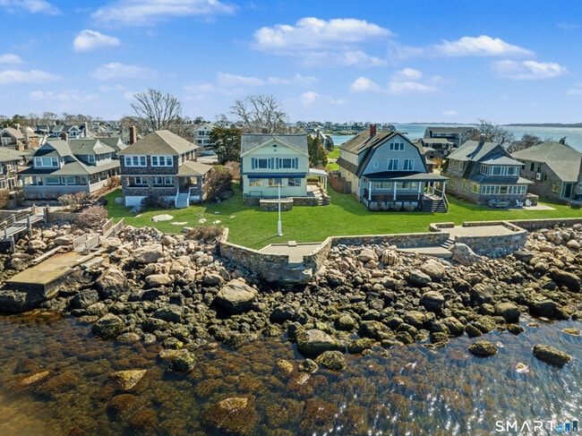 Building Photo - 217 W Shore Ave