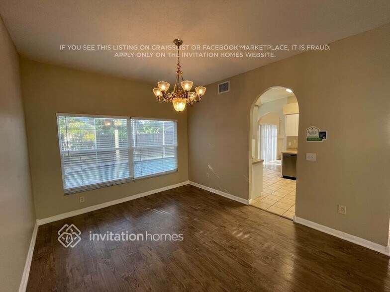 Building Photo - 1305 Key W Ct