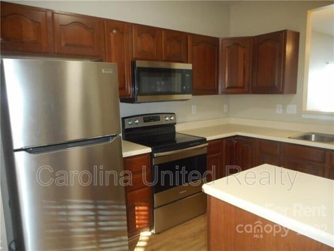 Building Photo - 8145 Millwright Ln